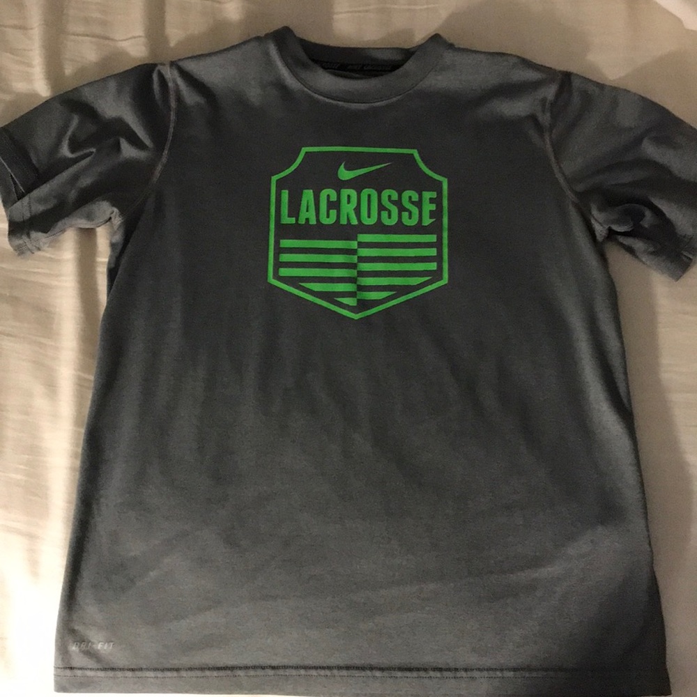 Gray Nike lacrosse shirt